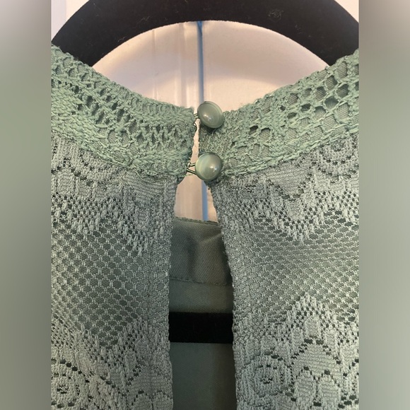 Lace Sage Green Dress size M - Picture 6 of 6